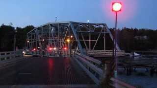 preview picture of video 'Southport Swing Bridge, Maine'