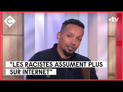 Waly Dia, humoriste percutant - C à Vous - 17/03/2023