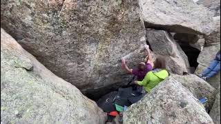 Video thumbnail of Lightning Tarp, V8. Lincoln Lake