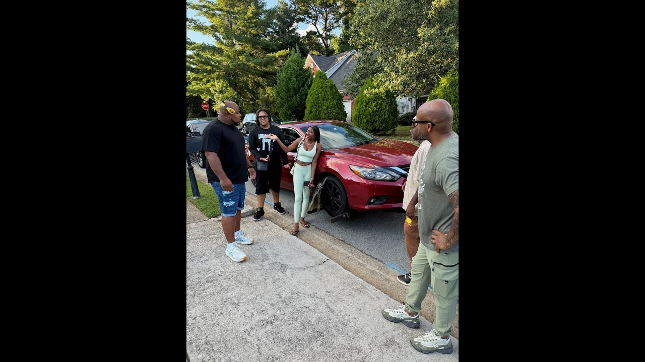 Brooke tries to check Purnell for helping Larry tow her car but Purnell checks her!
