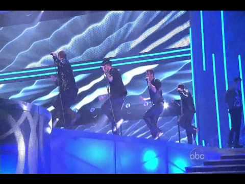 BackStreet Boys & New Kids On The Block = NKOTBSB (Performance In American Music Awards 2010)