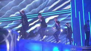 BackStreet Boys &amp; New Kids On The Block = NKOTBSB (Performance In American Music Awards 2010)