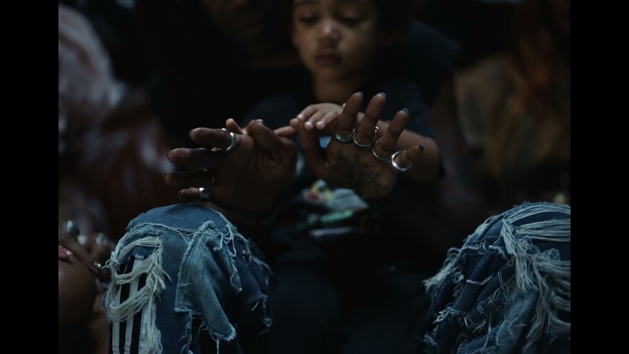 Horror - 𝓣𝓻𝓾𝓮 𝓕𝓻𝓲𝓮𝓷𝓭𝓼 999 • TOMORROW WE ESCAPE