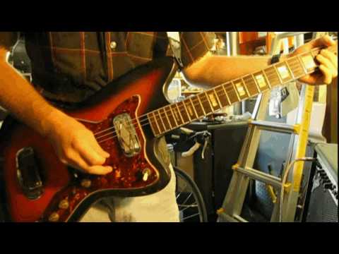download lagu mp3 mp4 Silvertone Silhouette, download mp3 Silvertone Silhouette free download, download mp3 Silvertone Silhouette
