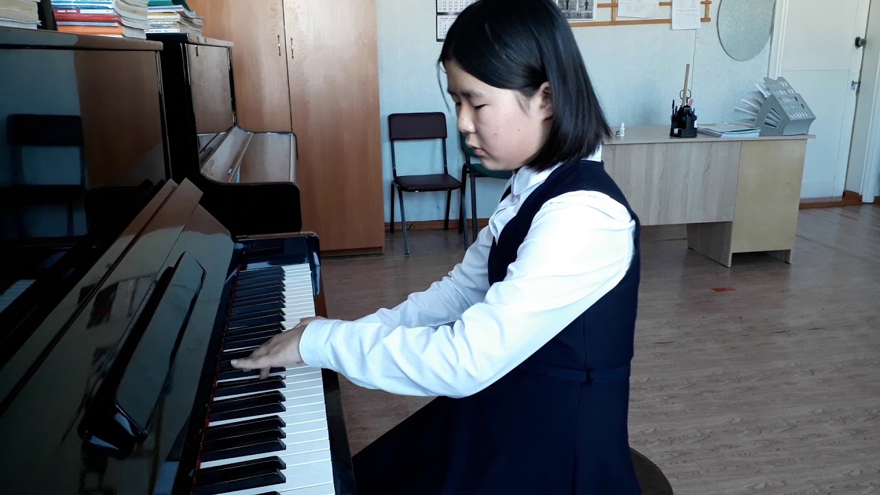 9. Нашинова Дара «В стране гномов»