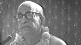 preview picture of video 'Srila Prabhupada Lecture on Srimad Bhagavatam 1.2.18 - July 19, 1974 at New Vrindaban, USA'