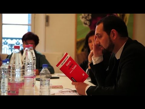 Algerian activists sharpen tools with make-do law classes