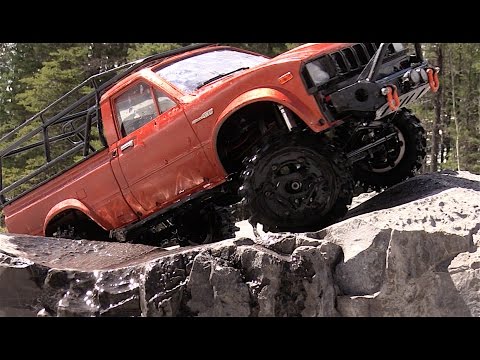 G2 and TF2 crawling the rocks Scale Town - RC CWR