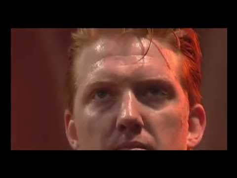Queens Of The Stone Age - No One Knows (Live at Reading 05)