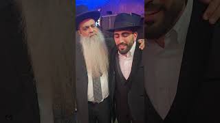 בישיבת קרבנו כל בחור הוא ילד של הרב... (הרב רפאל זר) - התמונה מוצגת ישירות מתוך אתר האינטרנט יוטיוב. זכויות היוצרים בתמונה שייכות ליוצרה. קישור קרדיט למקור התוכן נמצא בתוך דף הסרטון