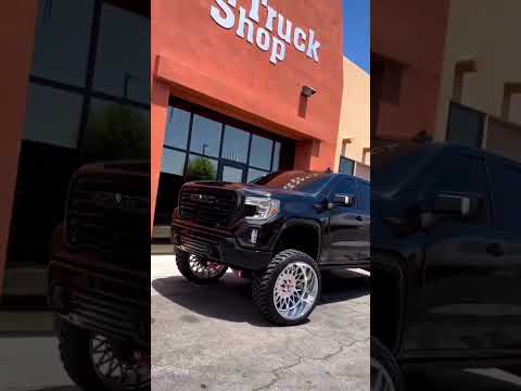 2022 GMC 1500 Sierra AT4 • 7-9" @McGaughys lift
