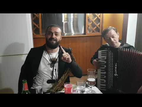 Gabi Iorga-Sax si Voce& Deian Galetin-Acorden...Doina la rece!!!