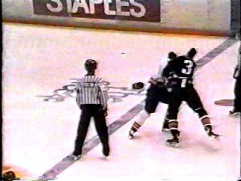 Kris Mallette vs Darcy Hordichuk