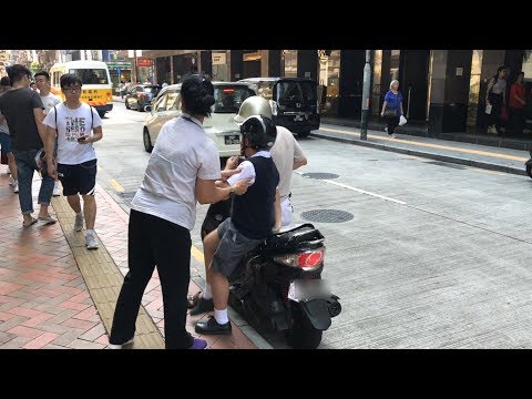 50C.C.駕照應否自動升牌？