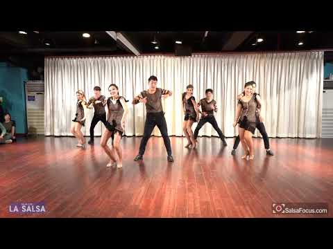 제이제이 엘비엔또 4K UHD - LaSalsa Friday Bachata Nights