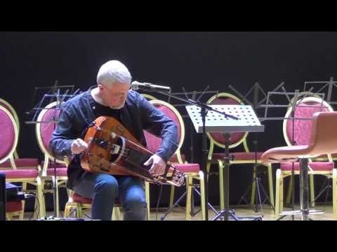 Hurdy-Gurdy. Andrey Vinogradov playing Razvrastanata/Devoiko Mari Hubava (Snegiri Concert Hall)