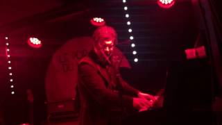 Ed Harcourt "Those Crimson Tears" @ Pop Up du Label (live in Paris)