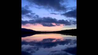 Dougie MacLean - &#39;S Fhada Leam An Oidche Ghemhraidh