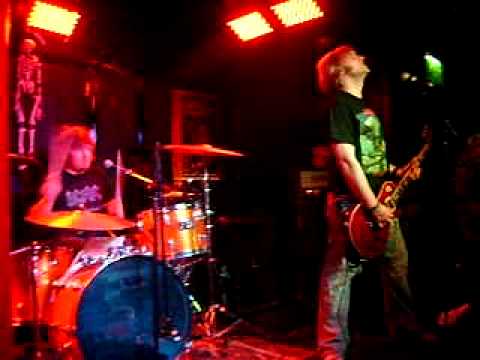 Motorcity Daredevils - Pump And Grind - Live At The Gaff (16.05.09)