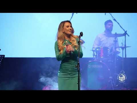 Dijana Hazirović  - Zvezda tjera mjeseca