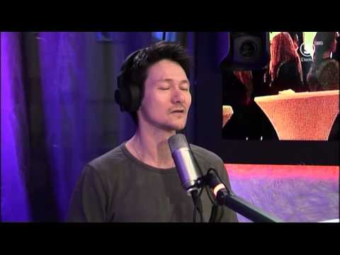 Hans Shimoda med det senaste kändisskvallret  - VAKNA med NRJ