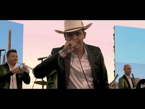 Grupo Arriesgado ft banda los populares del llano -Levantando Polvadera (En Vivo)