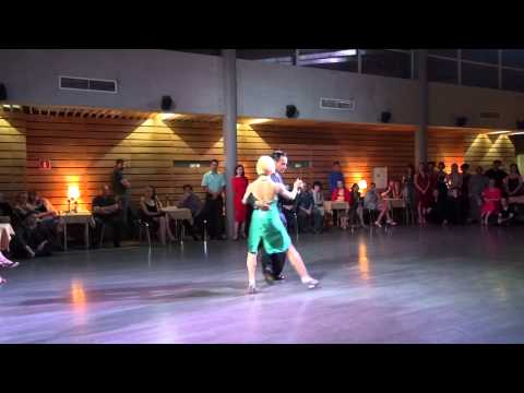 Los Rosales bailan "El trompito" para el maestro Copes