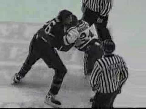 Derek Boogaard vs Jon Mirasty