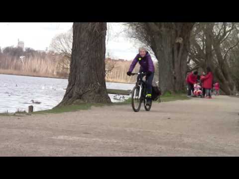 Walk on the Wealth Side... Gentofte Sø Lake 2900