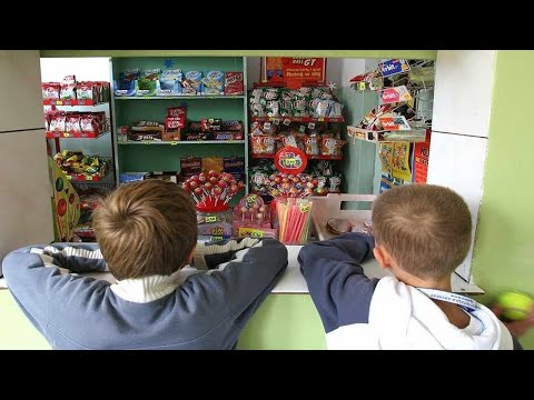  CO KUPOWALIŚMY W SKLEPIKACH SZKOLNYCH W LATACH 2000? 