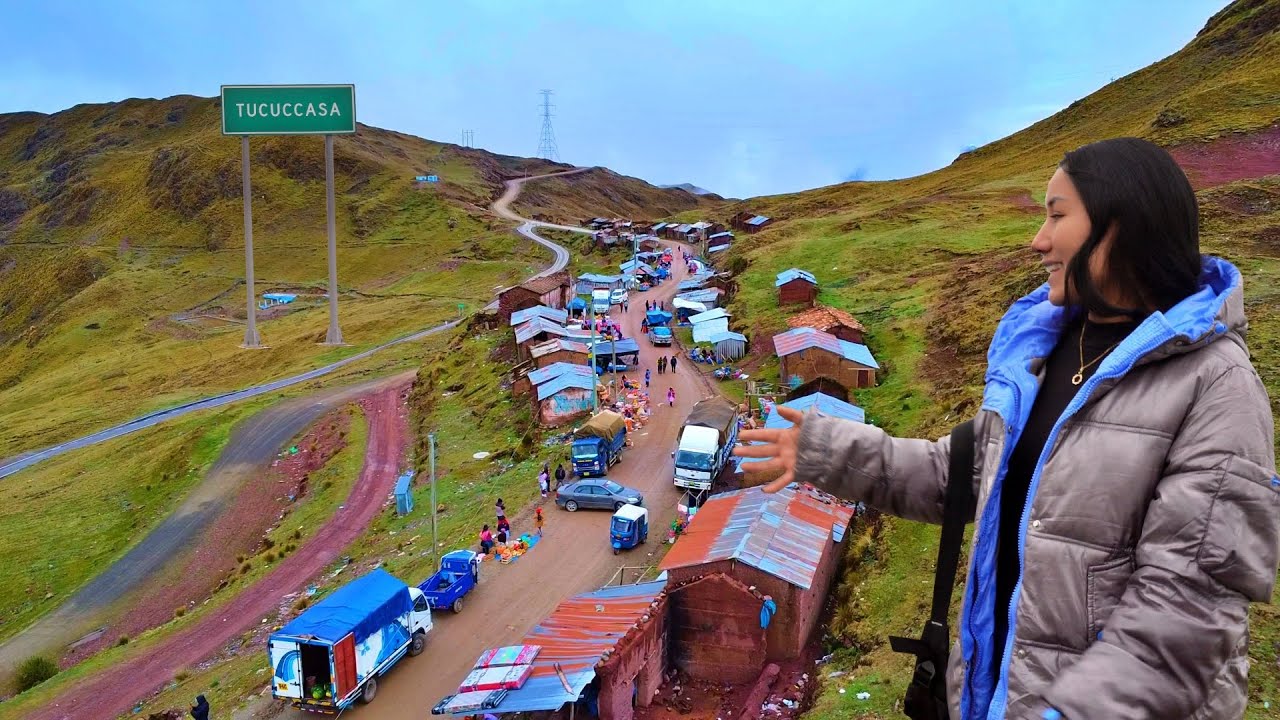 Tucuccasa la Feria mas Antiguas de Huancavelica - Perú | Isabel Quispe