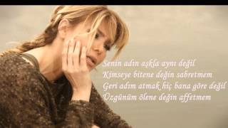 Gülben Ergen & Oğuzhan Koç - Aşkla Aynı Değil sözleri (lyric video)