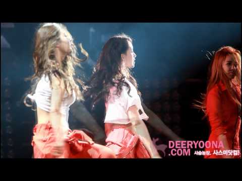 SNSD YoonA - Dance Parade (111113 WoWoW SM Town Live in Tokyo)