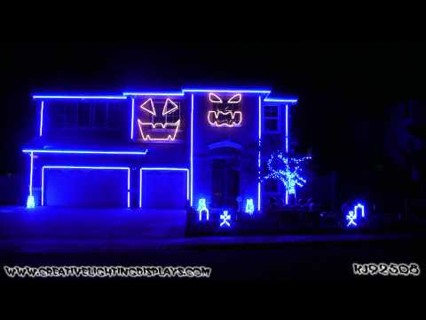 Halloween Light Show 2011 - This is Halloween (Marilyn Mansion Version)
