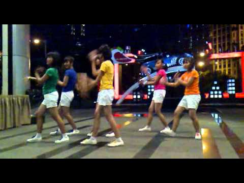 111231 [HOT DEBUT] Sone Generation in New Year Party @FX Mall Senayan