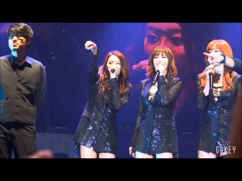 130329 Secret Singapore Concert - Looking for the youngest person