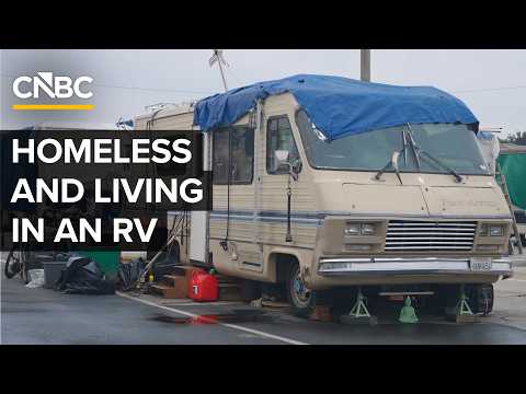 加州RV遊民越來越多，「廂型車大亨」卻趁機大賺一筆！ (RV Homelessness Is On The Rise In California, And 'Vanlords' Are Cashing In)