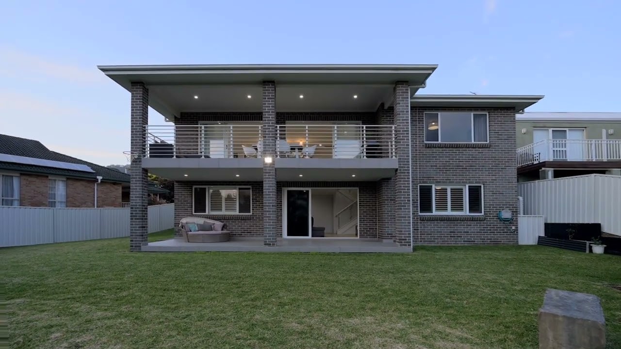 9 Seabreeze Place, Thirroul NSW