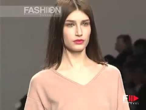 "Anna Molinari" Autumn Winter 2003 2004 Milan 2 of 3 Pret a Porter Woman by FashionChannel