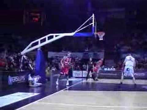 25 23-02-08 BCO-Charleroi - Supersnelle fast-break en score