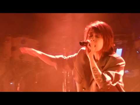 12/23 Tegan & Sara - Living Room (Remix) @ Rockefeller, Oslo, Norway 1/29/17