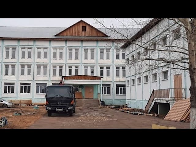 Напал на сверстников