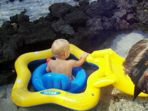 zander goes to manini beach