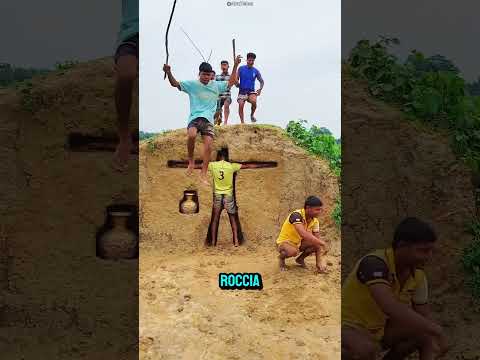 Si Travestono per Non Farsi Scoprire… Ma Poi Succede Questo! 😱#shorts #viral