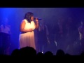 Glee - Amber Riley Singing Beautiful 