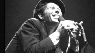 Tom Waits -  Red Shoes by the Drugstore (live 1982)