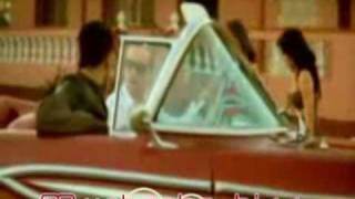 muchacha kiss kiss bang.Alex swings & Oscar sing!!!