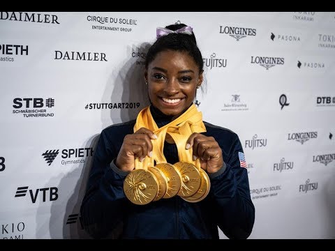 Simone, reina de luz y sombras