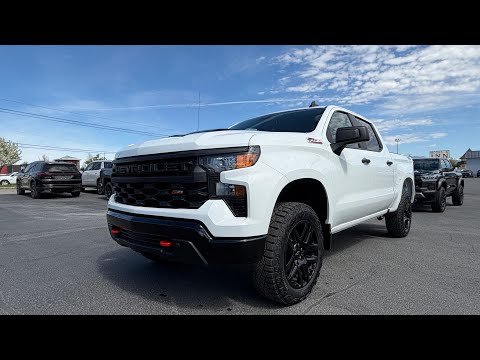 2026 Chevrolet Silverado 1500 Crew Cab Short Box 4-Wheel Drive Custom Trail Boss in White for sale at North Star Chevrolet Buick GMC in Cranbrook, BC