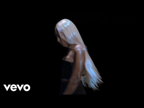 Fousheé - supernova (Official Video)